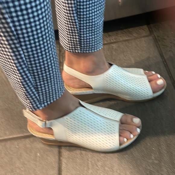 Wedge Sandals - Picture 3 of 5